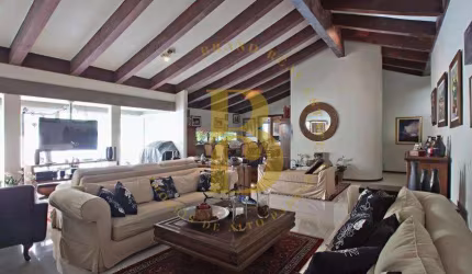 Casa com 550 m², 4 quartos sendo 2 suítes à venda no bairro Cidade Jardim.
