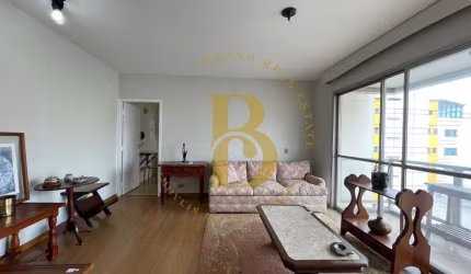 Apartamento com 100 m², 3 quartos sendo 1 suíte à venda no bairro Vila Olímpia.