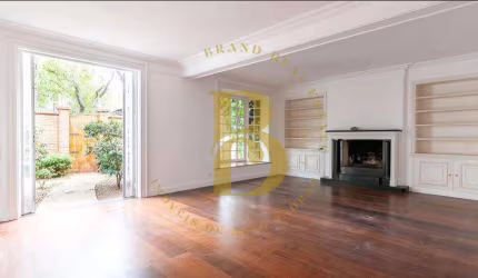 Casa com 309 m², 4 quartos sendo 1 suíte à venda no bairro Jardim Europa.