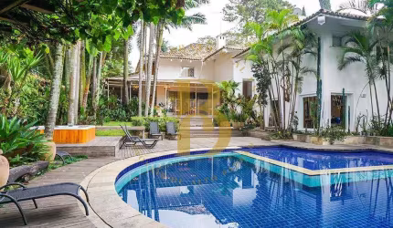 Casa com 1100 m², 4 quartos sendo 4 suítes à venda no bairro Morumbi.