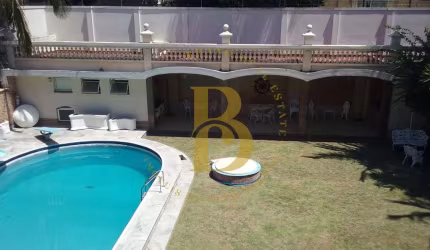 Casa com 554.0 m², à venda no bairro Jardim Guedala.