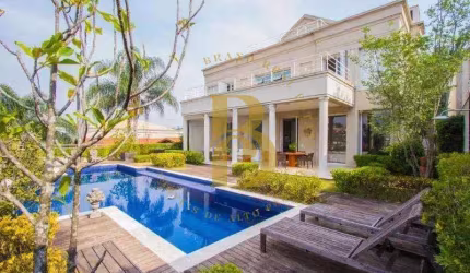 Casa com 700 m², 3 quartos sendo 3 suítes à venda no bairro Jardim Guedala.