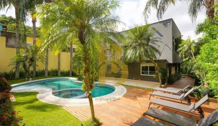 Casa com 757.0 m², à venda no bairro Alto da Boa Vista.
