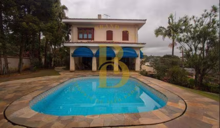 Casa com 729 m², 5 quartos sendo 3 suítes à venda no bairro Jardim Guedala.