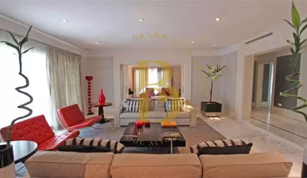 Apartamento com 388 m², 4 quartos sendo 4 suítes à venda no bairro Vila Nova Conceição.
