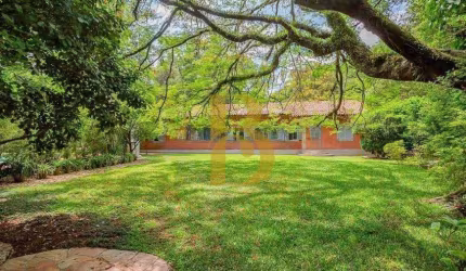 Casa com 686 m², 6 quartos sendo 6 suítes à venda no bairro Jardim Europa.