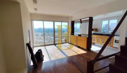 Loft triplex com 260 m² , 2 quartos sendo 2 suítes à venda no bairro Alto de Pinheiros.