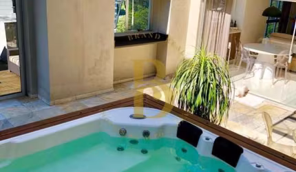 Cobertura com 220 m², à venda no bairro Panamby