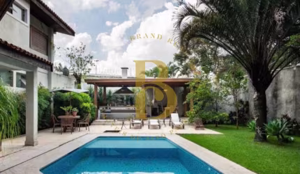 Casa com 441 m², à venda no bairro Jardim Guedala.