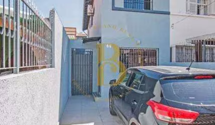 Casa com 210 m², 3 quartos sendo 1 suíte à venda no bairro Campo Belo.