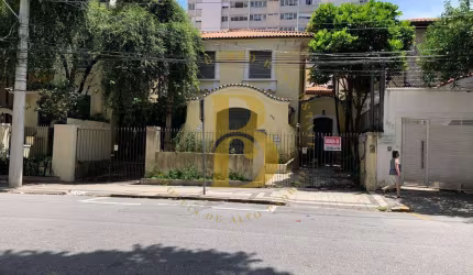 Casa com 337 m², 3 quartos sendo 1 suíte à venda no bairro Perdizes.