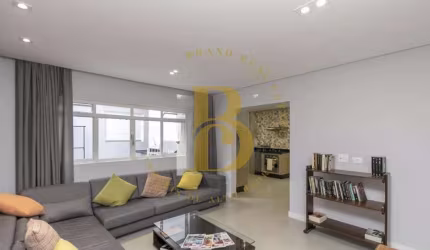 Elegância e Amplitude no Campo Belo: Sobrado de 416m² com Acabamentos de Primeira Linha e Localização Privilegiada!