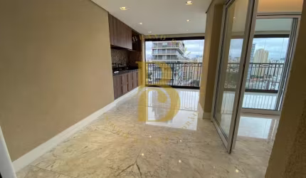 Apartamento com 192 m², no bairro Vila Nova Conceição.