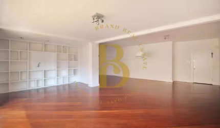 Apartamento com 273 m², 3 quartos sendo 1 suíte à venda no bairro Jardim Paulista.