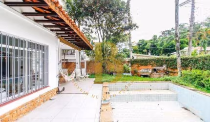 Casa de vila com 310 m², 3 quartos sendo 1 suíte para alugar no bairro Granja Julieta.