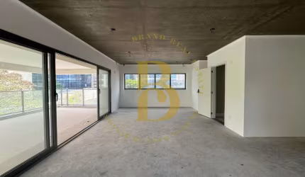 Apartamento novo, localizado no Itaim Bibi.