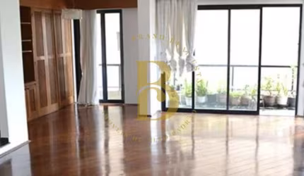 Apartamento com 200 m², 3 quartos sendo 3 suítes à venda no bairro Higienópolis.