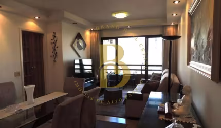 Apartamento com 77 m², 3 quartos sendo 1 suíte à venda no bairro Saúde.