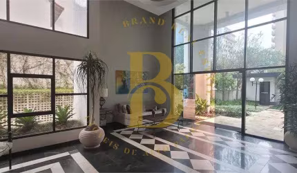 Apartamento com 226 m², 4 quartos sendo 3 suítes à venda no bairro Moema.