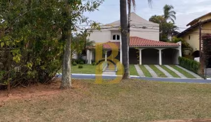Casa com 350 m², 3 quartos sendo 3 suítes à venda no bairro Jardim Paulista.
