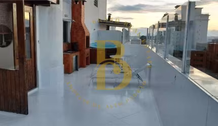 Charmosa cobertura, com vista privilegiada, localizada no Alto da Boa Vista.