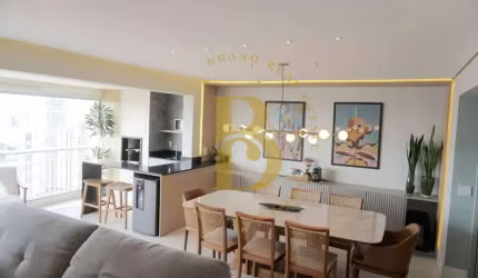 Apartamento com 123 m², 3 quartos sendo 3 suítes à venda no bairro Vila Mascote.
