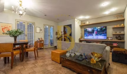 Casa com 300 m², 5 quartos sendo 2 suítes à venda no bairro Paraíso.