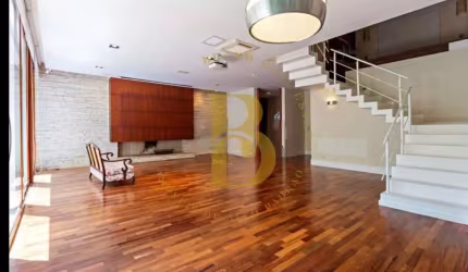 Casa com 350 m², 4 quartos sendo 2 suítes, 3 vagas à venda no Alto da Boa Vista.
