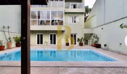 Casa Imponente á venda no Alto da Boa vista, 5 suítes, 3 vagas, academia, piscina e salão de festas!!!