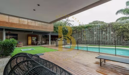 Casa com 613 m², 4 quartos sendo 4 suítes à venda no bairro Boaçava.