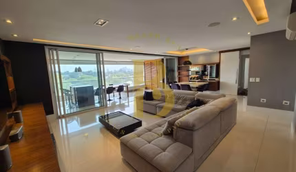 Apartamento com 180 m²,3 suítes e 3 vagas de garagem no Campo Belo.