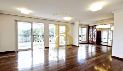 Apartamento com 220 m², 3 suítes à venda no Alto de Pinheiros.