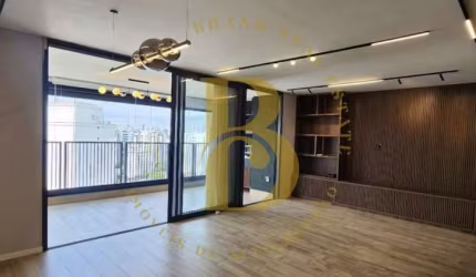 Apartamento com 148 m², 3 suítes à venda no bairro Moema.