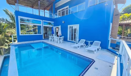 Casa na Granja Caiapiá - Cotia - 3 Dormitórios sendo 1 Suíte com Closet - 4 Vagas