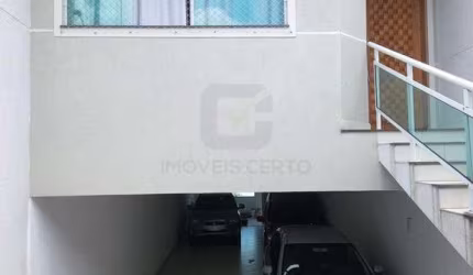 Uma Casa Ideal para Família Feliz com espaço Goumert e bem espaçosa!