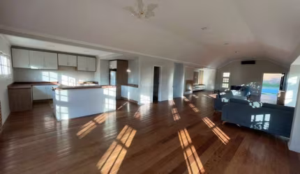 Casa estilo Americana no Condominio Genesis em Alphaville