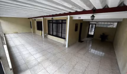 Casa à venda em Osasco-SP: 3 Quartos, 2 Banheiros, 4 Vagas de Garagem. 199,90 m² de área. Agende sua visita hoje!