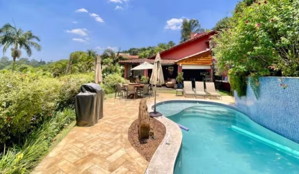 Condomínio Palos Verdes - 4 dormitórios / 2 suítes, piscina, gourmet, linda vista!