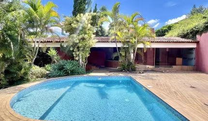 Chácara São João - 4 dormitórios / 1suíte - Integrada, lareira, piscina e churrasqueira!