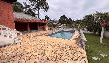 Casa Térrea com 3 dormitórios 1 suíte piscina área gourmet  Chácara Rincão - Cotia/SP