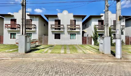 Cond. San Filipi - 2d c/ terraço, armários e quintal com churrasqueira. Condo com lazer!