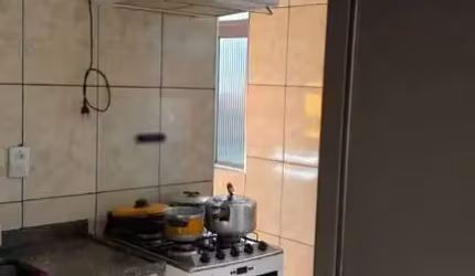 Apartamento perto do Assai, com excelente ventilação e pertinho de tudo - cohab 2