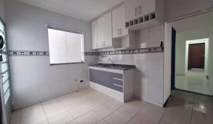 Sobrado à venda com 252m², 3 quartos 1 suíte e 2 vagas Jardim D’Abril Osasco-SP
