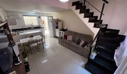 Sobrado com 2 dormitórios à venda, 65 m² por R$ 320.000,00 - Jardim Veloso - Osasco/SP
