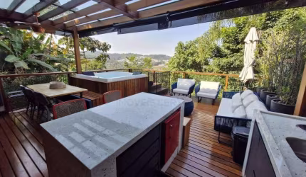 Casa de Condomínio Uptown Housing - Alphaville - 200m² - 3 Dormitórios c/ Suíte - 2 Vagas