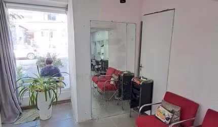 Salão comercial na parte de baixo, a de cima também poderá ser alugada - altino