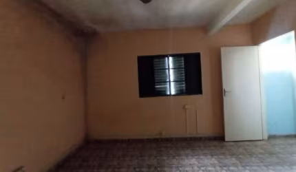 ÓTIMA CASA 250M² COM 2 DORMITÓRIOS E 4 VAGAS DE GARAGEM - PARQUE CONTINENTAL II