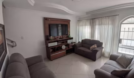 SOBRADO COM 3 QUARTOS, SENDO 1 SUITE À VENDA, 110,30m² - JARDIM SANTA MENA - GUARULHOS/SP