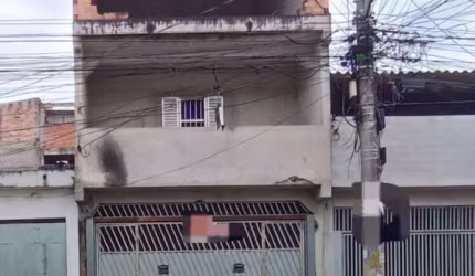 DUAS CASAS ASSOBRADADA A VENDA, 125 m² - JARDIM ADRIANA - GUARULHOS/SP