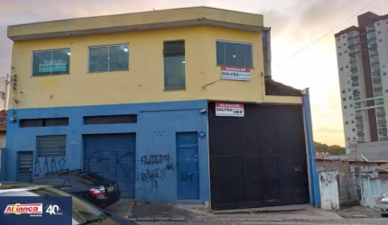 EXCELENTE GALPÃO COM ÓTIMA LOCALIZAÇÃO